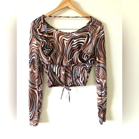 Faded rose geometric boho Y2K hippie backless cropped top size medium - Picture 2 of 9